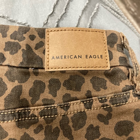 AMERICAN EAGLE Curvy Super High Rise Jegging. Plus size 24 - Picture 5 of 6